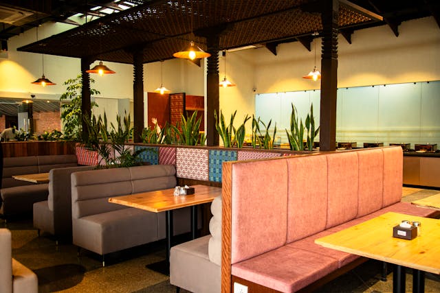 Restaurant 2